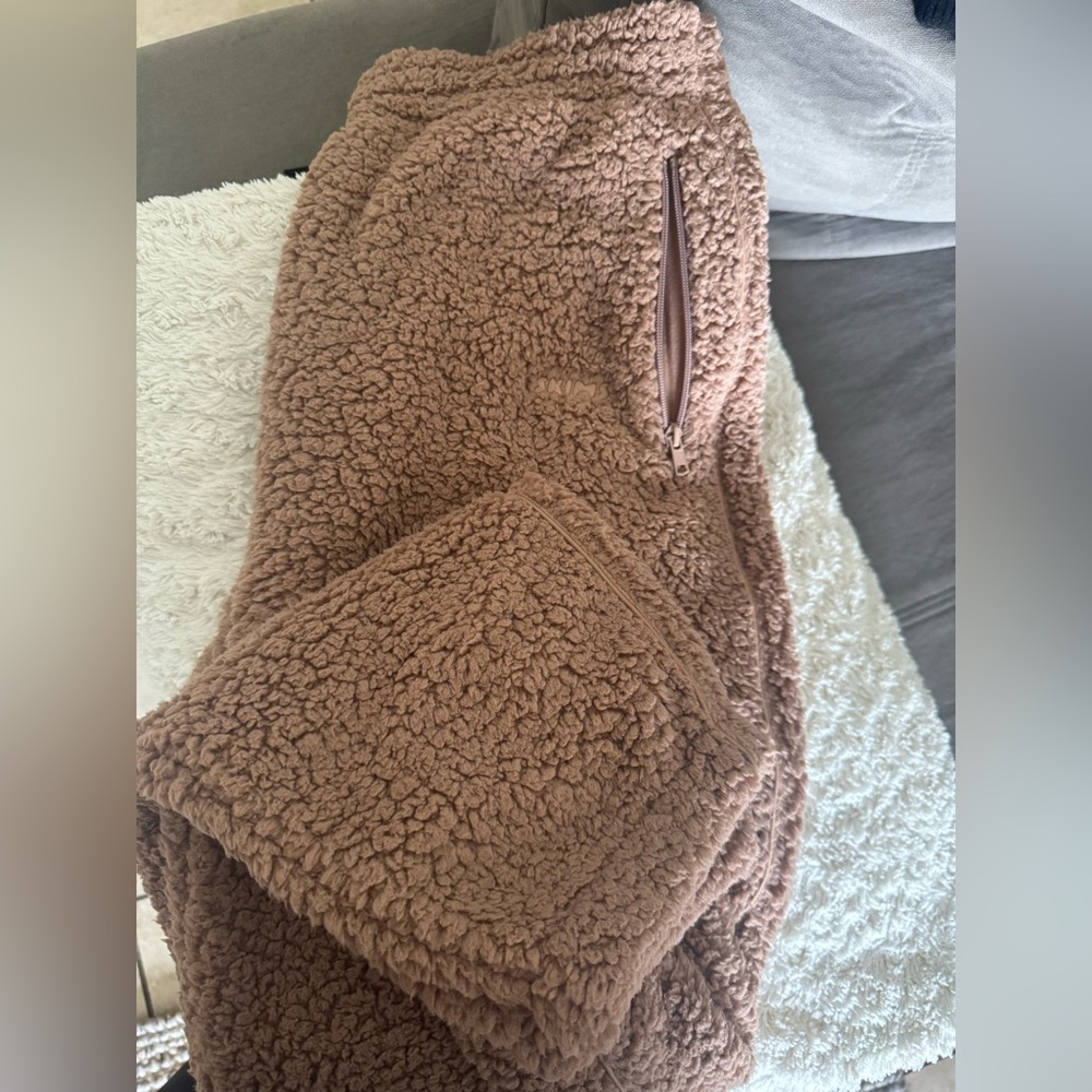 Skims Sherpa Teddy Pants NWOT SZ L